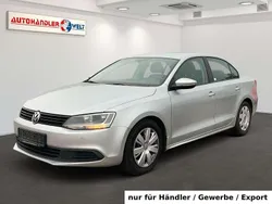 Silber Gebraucht 2011 VW Jetta Comfortline Limousine | 4.599 € (Guter Preis)
