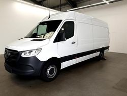 Arktikweiß Gebraucht 2024 Mercedes Sprinter Van | 40.936 € (Guter Preis)