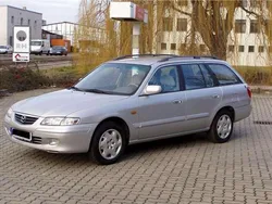 Silber Gebraucht 2001 Mazda 626 Exclusive Kombi | 3.800 €