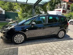 Schwarz Gebraucht 2016 Opel Zafira Tourer Selection Van / Kleinbus | 8.555 € (Fairer Preis)