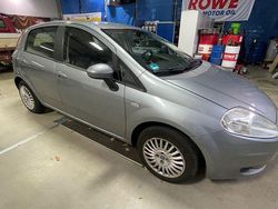 Grau Gebraucht 2007 Fiat Grande Punto Active Kleinwagen | 1.900 € (Fairer Preis)