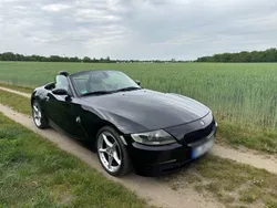 Schwarz Gebraucht 2006 BMW Z4 Sport Line Cabrio | 10.990 € (Etwas zu teuer)