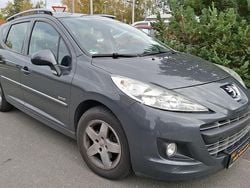 Grau Gebraucht 2013 Peugeot 207 Forever Kombi | 4.490 € (Etwas zu teuer)