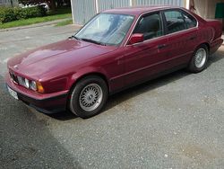 Rot Gebraucht 1991 BMW 520 Limousine | 12.499 €