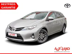 Grau Gebraucht 2015 Toyota Auris Touring Sports Kombi | 14.990 € (Etwas zu teuer)