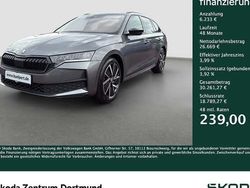 Grau Gebraucht 2025 Skoda Octavia SportLine Kombi | 32.902 € (Guter Preis)