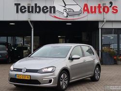 Grau Gebraucht 2016 VW Golf Limousine | 8.995 €