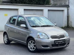 Grau Gebraucht 2004 Toyota Yaris Sol Kleinwagen | 4.750 € (Teuer)