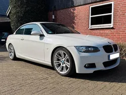 Weiß Gebraucht 2009 BMW 325 Cabriolet M Sport Cabrio | 16.250 € (Teuer)