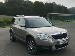 Andere außenfarben Gebraucht 2013 Skoda Yeti Ambition SUV | 8.500 € (Fairer Preis)