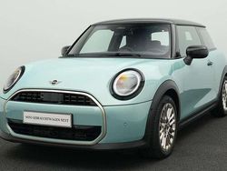 Grün Gebraucht 2024 Mini Cooper Favoured Kleinwagen | 24.470 € (Fairer Preis)