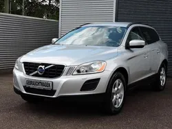 Silber Gebraucht 2011 Volvo XC60 Momentum SUV | 13.500 € (Etwas zu teuer)