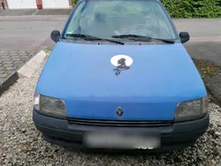 Blau Gebraucht 1992 Renault Clio Kleinwagen | 300 €