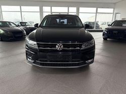 Schwarz Gebraucht 2016 VW Tiguan Highline SUV | 17.650 € (Fairer Preis)