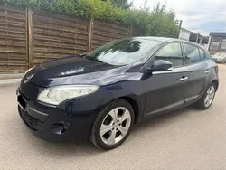 Blau Gebraucht 2010 Renault Mégane III Limousine | 2.500 € (Fairer Preis)