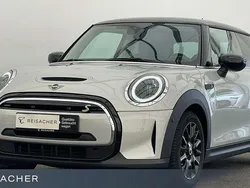 White silver Gebraucht 2022 Mini Cooper SE Kleinwagen | 18.440 € (Fairer Preis)