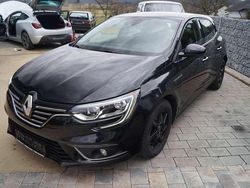 Sternenschwarz Gebraucht 2016 Renault Mégane III Intens Limousine | 7.990 € (Guter Preis)