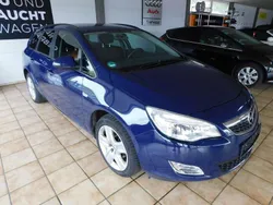Blau Gebraucht 2011 Opel Astra Design Edition Kombi | 4.850 € (Fairer Preis)