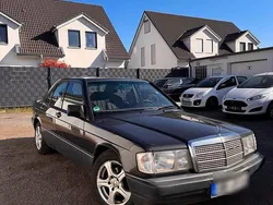 Grau Gebraucht 1993 Mercedes 190 Limousine | 5.000 €