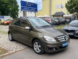 Braun Gebraucht 2009 Mercedes B170 Van / Kleinbus | 4.790 € (Superpreis)