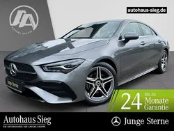 Mountaingrau Gebraucht 2024 Mercedes CLA180 AMG Limousine | 31.244 € (Guter Preis)