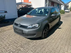 Grau Gebraucht 2009 VW Golf VI Trendline Limousine | 3.500 € (Superpreis)
