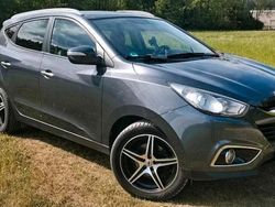 Grau Gebraucht 2010 Hyundai ix35 SUV | 10.000 € (Fairer Preis)