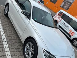 Weiß Gebraucht 2012 BMW 320 Limousine | 11.900 € (Teuer)