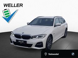 Alpinweiss iii (weiß) Gebraucht 2021 BMW 330e M Sport Kombi | 30.950 € (Fairer Preis)