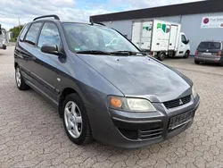 Grau Gebraucht 2005 Mitsubishi Space Star Van / Kleinbus | 1.950 € (Fairer Preis)