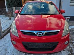 Rot Gebraucht 2009 Hyundai i20 Comfort Limousine | 1.650 € (Fairer Preis)