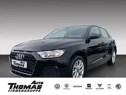 Mythosschwarz metallic (metallic) Gebraucht 2024 Audi A1 Sportback Advanced Kleinwagen | 24.400 € (Fairer Preis)