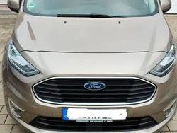 Beige Gebraucht 2020 Ford Tourneo Connect Van / Kleinbus | 20.900 € (Guter Preis)