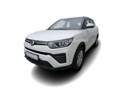 Weiss Gebraucht 2024 Ssangyong (KGM) Tivoli Crystal SUV | 23.977 €