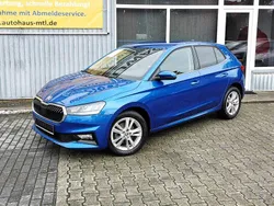 Blau Gebraucht 2024 Skoda Fabia Selection Limousine | 20.690 € (Fairer Preis)