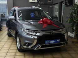 Grau Gebraucht 2019 Mitsubishi Outlander Diamant Edition SUV | 12.990 € (Fairer Preis)