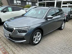 Grau Gebraucht 2023 Skoda Kamiq Style SUV | 22.950 € (Fairer Preis)