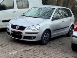 Silber Gebraucht 2007 VW Polo Limousine | 2.700 € (Fairer Preis)