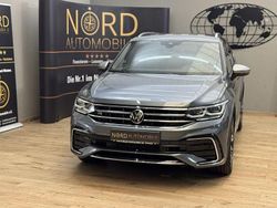Platinum grey metallic (metallic) Gebraucht 2023 VW Tiguan Allspace R-line SUV | 36.299 € (Fairer Preis)
