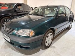 Grün Gebraucht 2002 Toyota Avensis Sol Limousine | 2.200 € (Guter Preis)