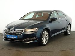Lavablau metallic Gebraucht 2022 Skoda Superb Style SUV | 26.280 € (Fairer Preis)