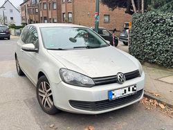 Silber Gebraucht 2009 VW Golf VI Comfortline Kleinwagen | 2.400 € (Guter Preis)