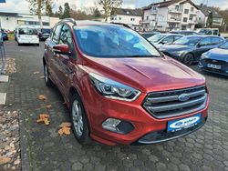 Rot Gebraucht 2018 Ford Kuga ST-Line SUV | 13.990 € (Fairer Preis)