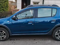 Blau Gebraucht 2018 Dacia Sandero Celebration Kleinwagen | 7.500 € (Guter Preis)