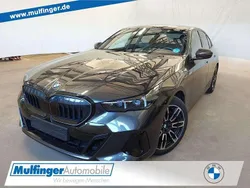 Sophistograu brillant Gebraucht 2024 BMW 520 M Sport Limousine | 57.900 € (Etwas zu teuer)