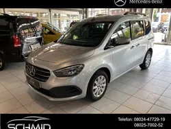 Silber Gebraucht 2024 Mercedes 180 Progressive Limousine | 31.313 € (Etwas zu teuer)