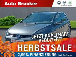Grau Gebraucht 2018 VW Golf VII Highline Limousine | 17.820 € (Fairer Preis)
