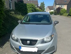 Silber Gebraucht 2010 Seat Ibiza Limousine | 4.250 € (Fairer Preis)