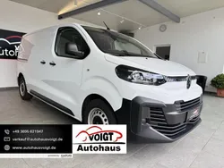 Weiß Gebraucht 2024 Citroën Jumpy Van / Kleinbus | 26.990 € (Fairer Preis)