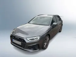 Grau Gebraucht 2024 Audi A4 S-Line Kombi | 48.999 €